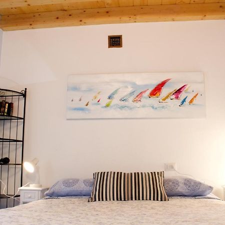 La Magnolia Guests House Bed & Breakfast Dervio Bagian luar foto